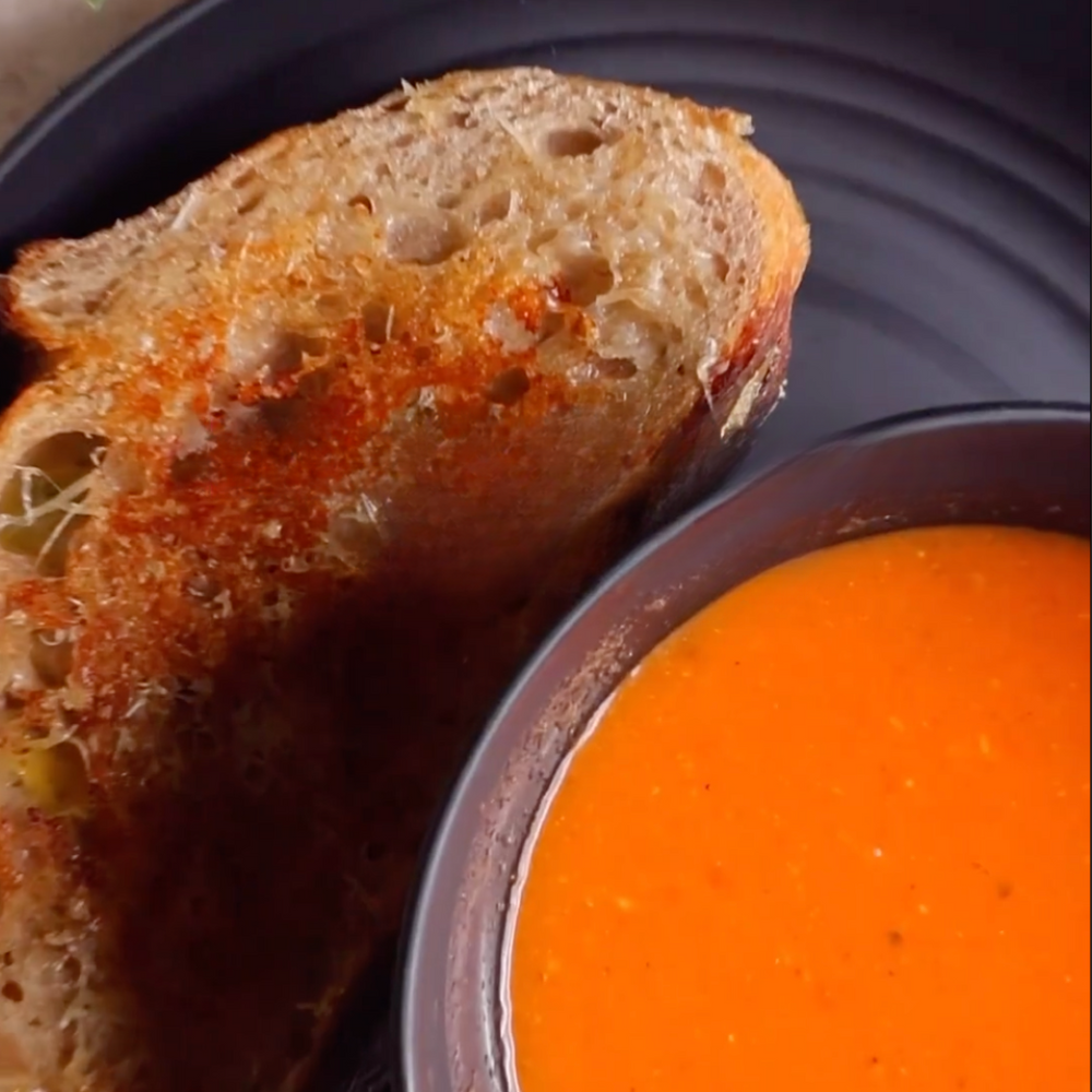 Savor the Fusion: Pesto Grilled Cheese & Tomato Soup Extravaganza